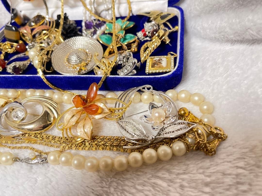 遺品整理 アクセサリー 大量 まとめ ヴィンテージ レトロ