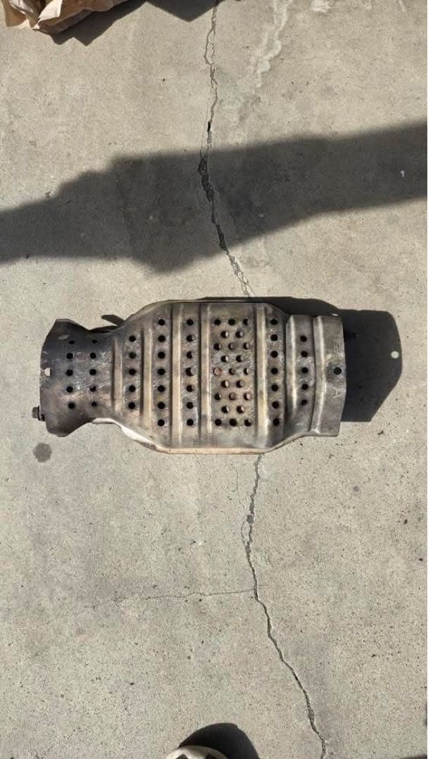 RB25DET 純正触媒 ローレルc35 er34 4ドア