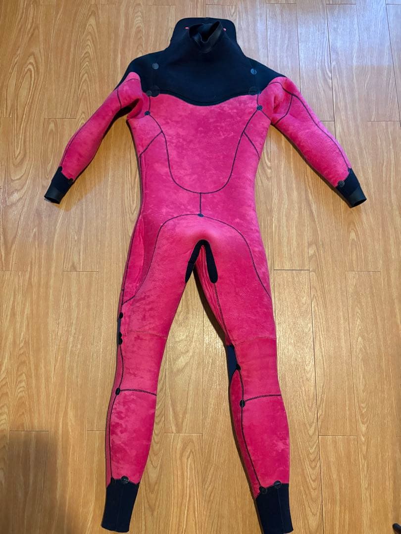 ブレイカーアウト セミドライ ウェットスーツ5mm ML相当