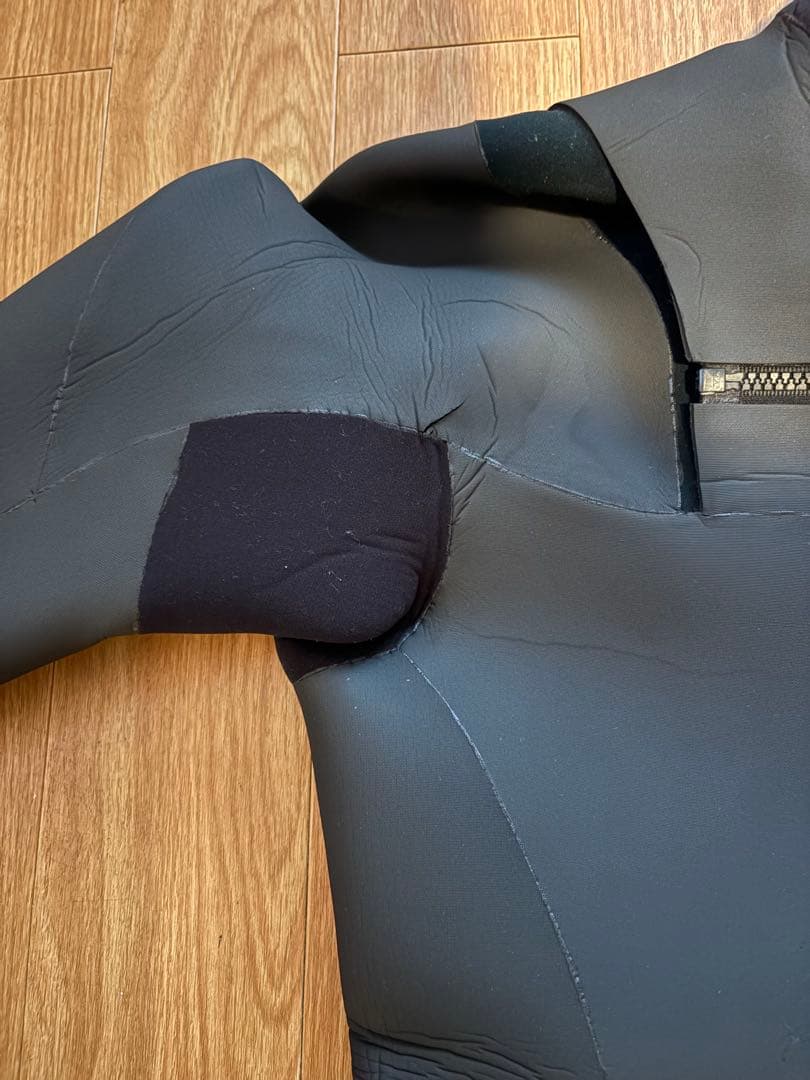 ブレイカーアウト セミドライ ウェットスーツ5mm ML相当