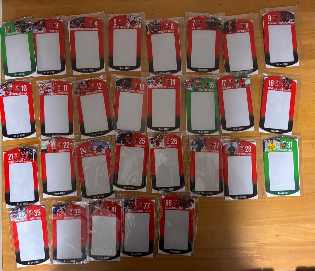 浦和レッズ　pickzyくじ　D賞　E賞　F賞　全　87種　全選手　コンプリート