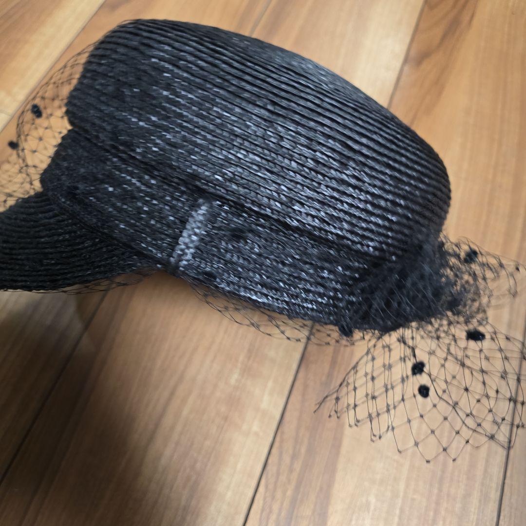 カシラ　ネット付きブラックキャスケット