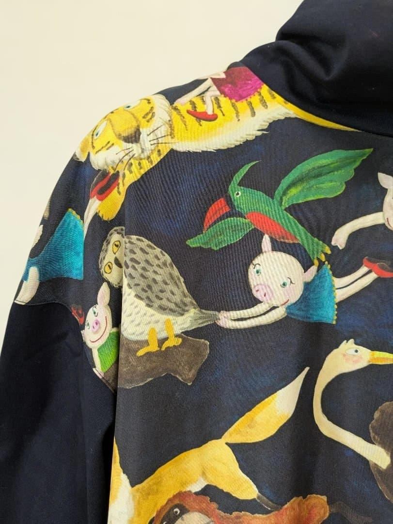 99mamaです。オレボレブラ♥️ぶたさんカラフル動物プリントネイビー