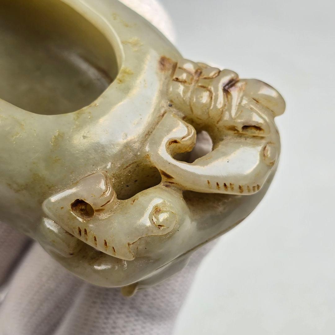 貴重 本物和田玉 細工手彫り 清代 牛と螭龍紋 筆洗い 筆添 玉硯 置物 超美品