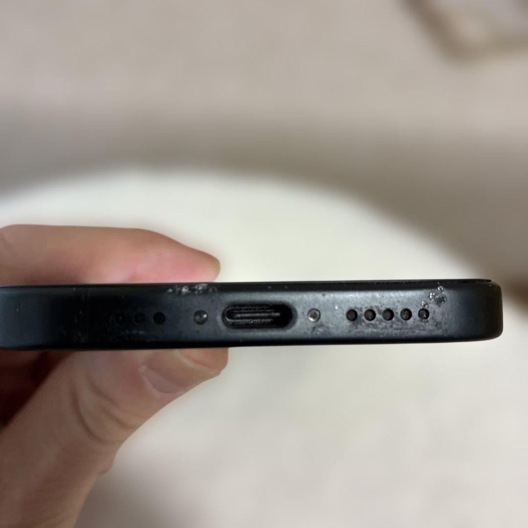 iPhone15 ブラック256GB