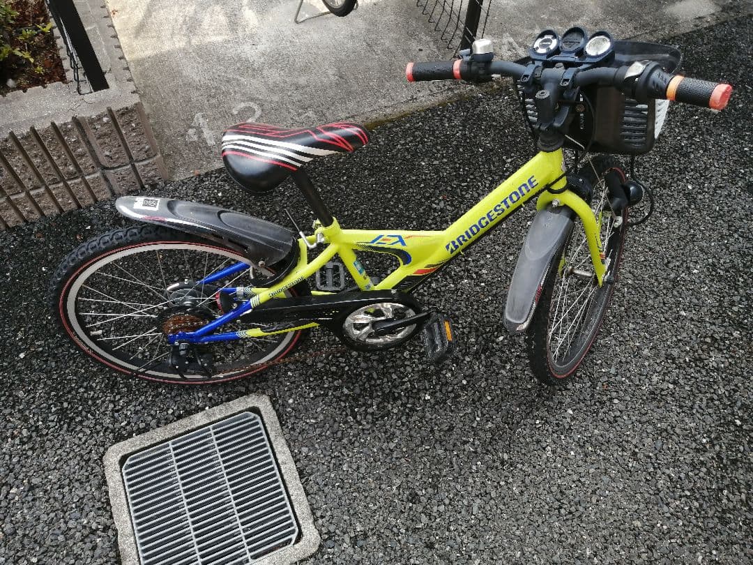 BRIDGESTONE 子供用自転車 22インチ手渡し希望大阪府八尾市