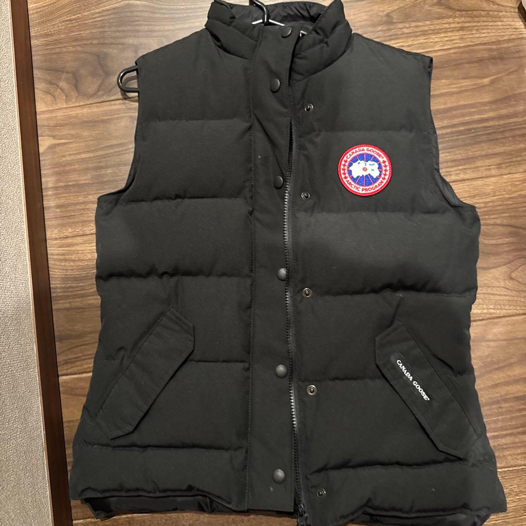 魚天国さま専用  ダウンベスト 黒 カナダグース S／P