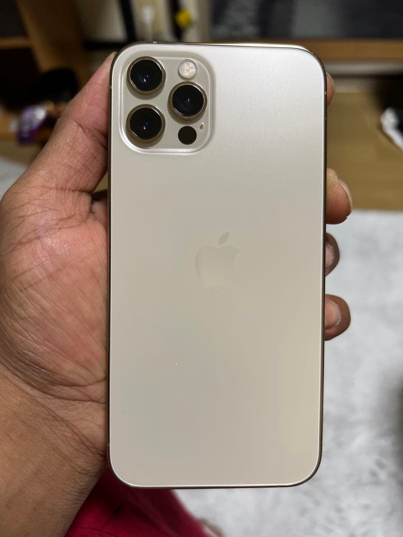 Apple iPhone 12 Pro シルバー 本体