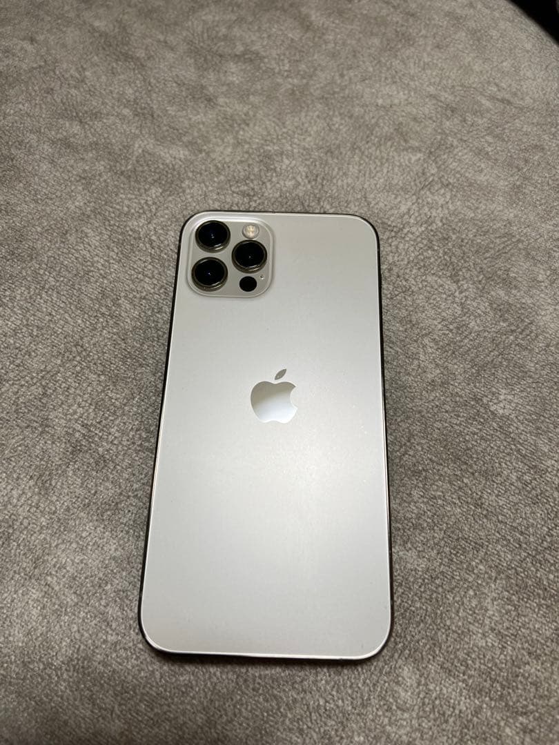 Apple iPhone 12 Pro シルバー 本体