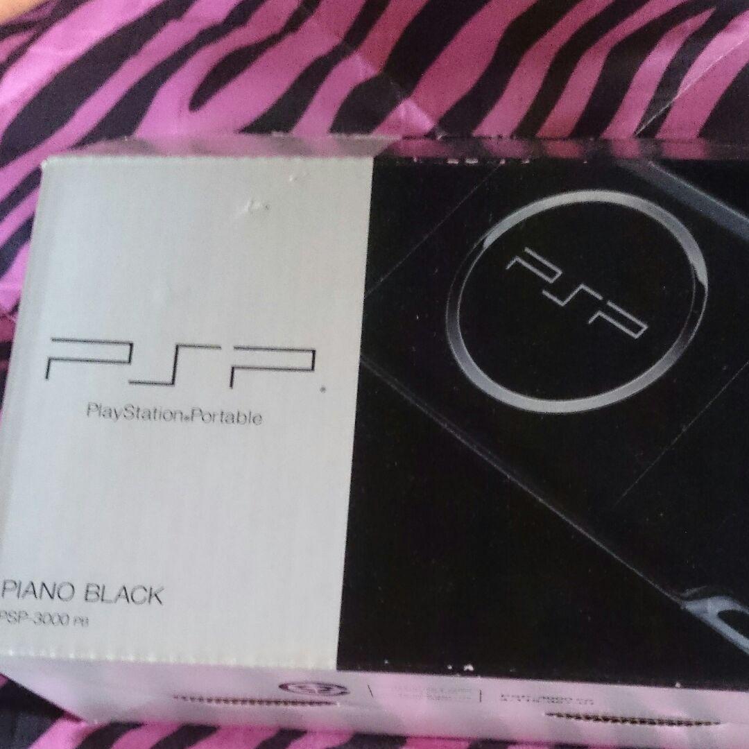 PlayStation®Vita（PCH-3000シリーズ） Wi-Fiモデル…