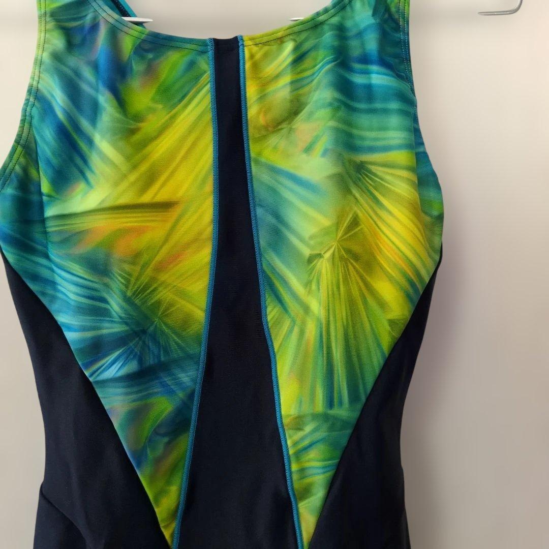 ミズノ　スポーツ水着　 青・緑のグラデーション　XL　カップ付き