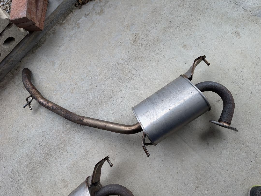 GR 80ヴォクシー 純正マフラー