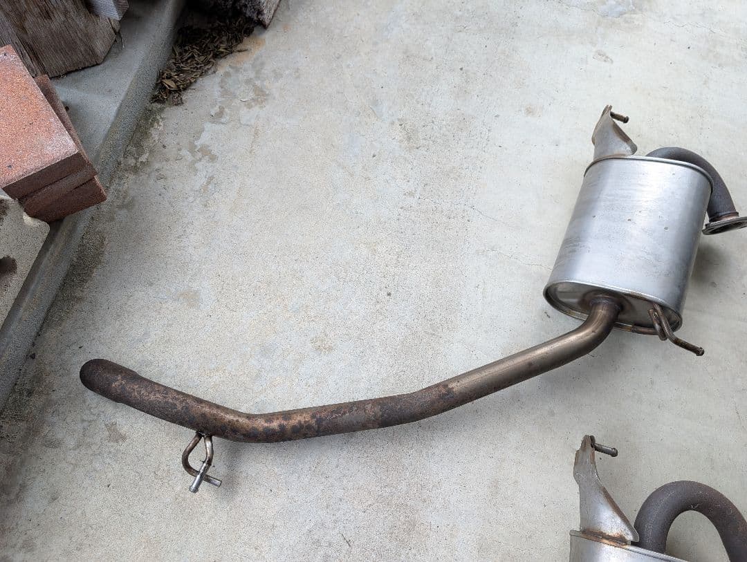 GR 80ヴォクシー 純正マフラー