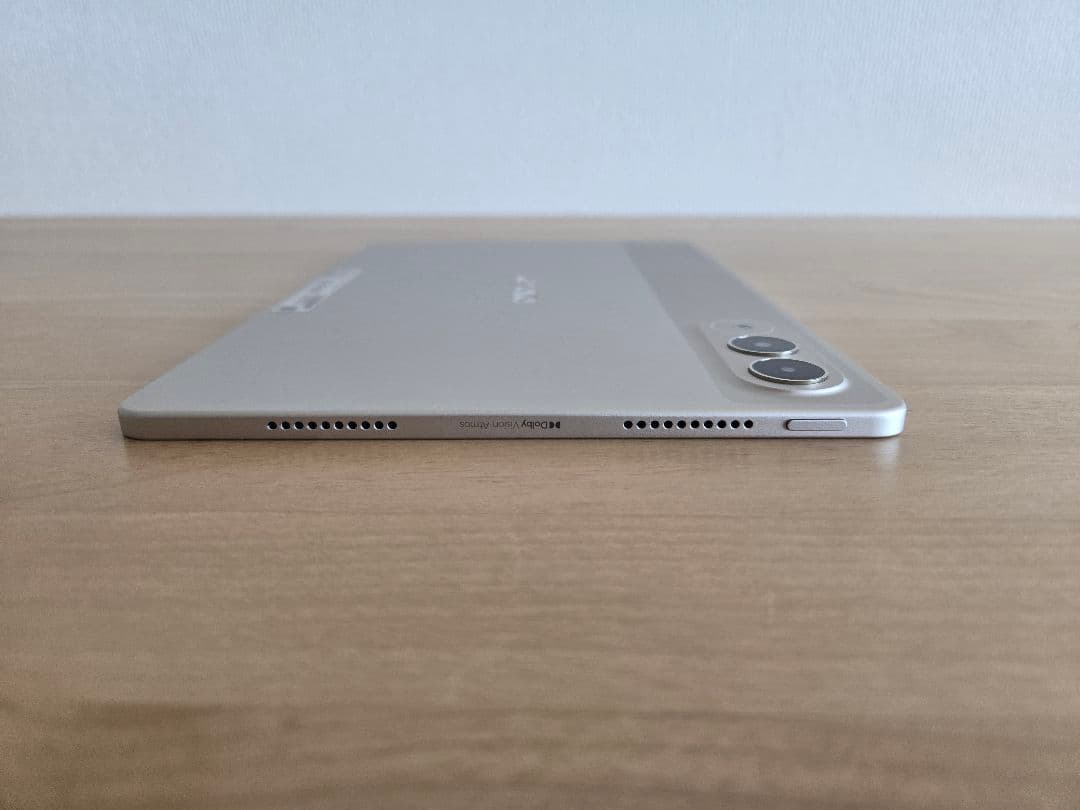 新品同様Lenovo Yoga Tab 11インチ最新型 +純正キーボードパック