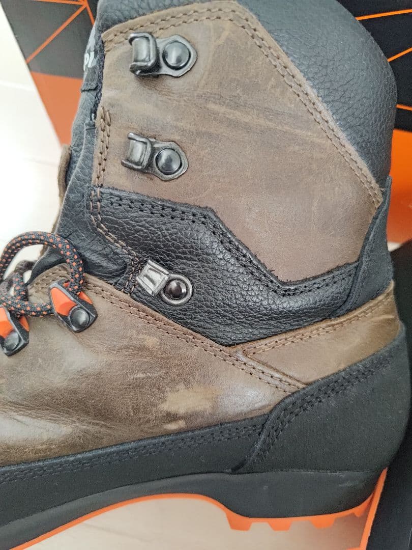 CRISPI バックカントリースキー用ブーツ