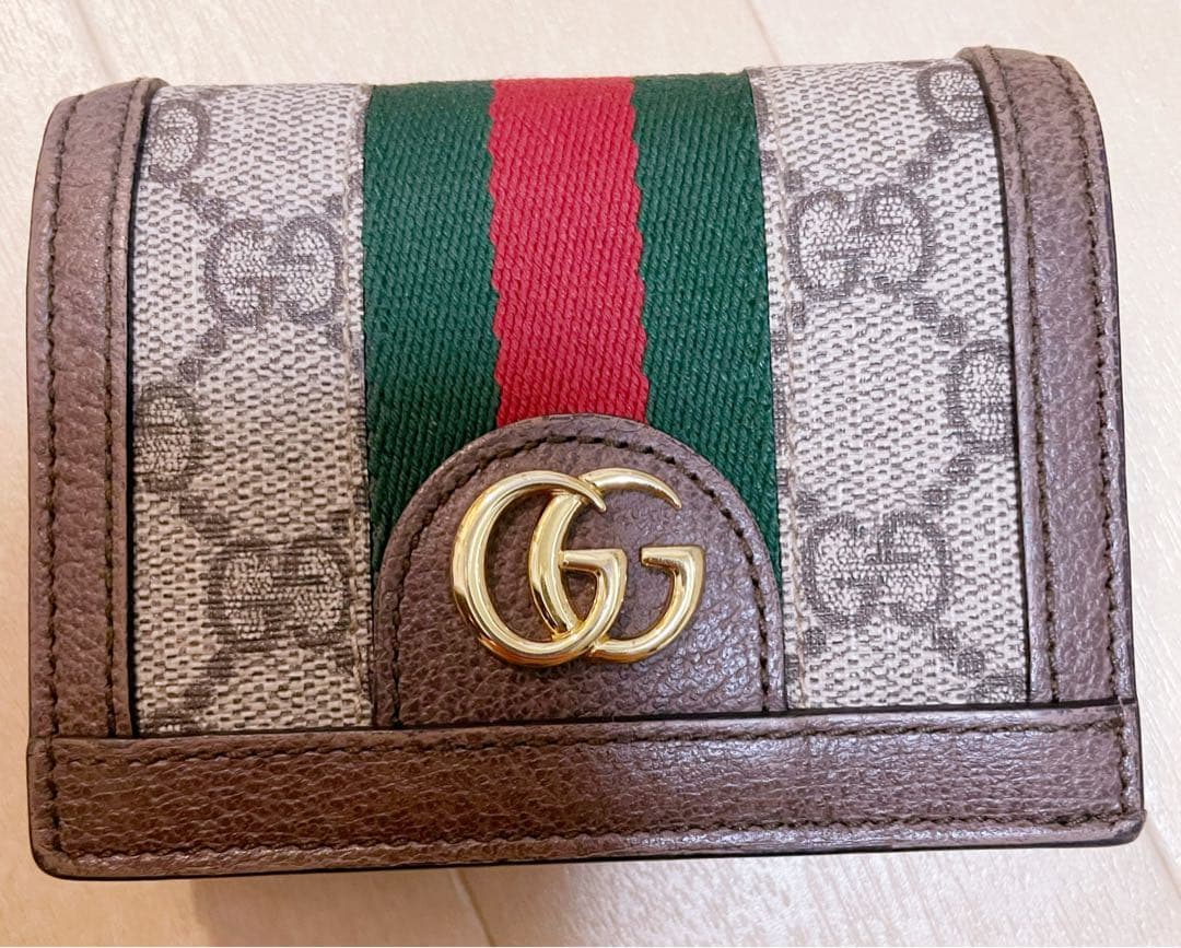 早い者勝ち GUCCI GGパターン 二つ折り財布
