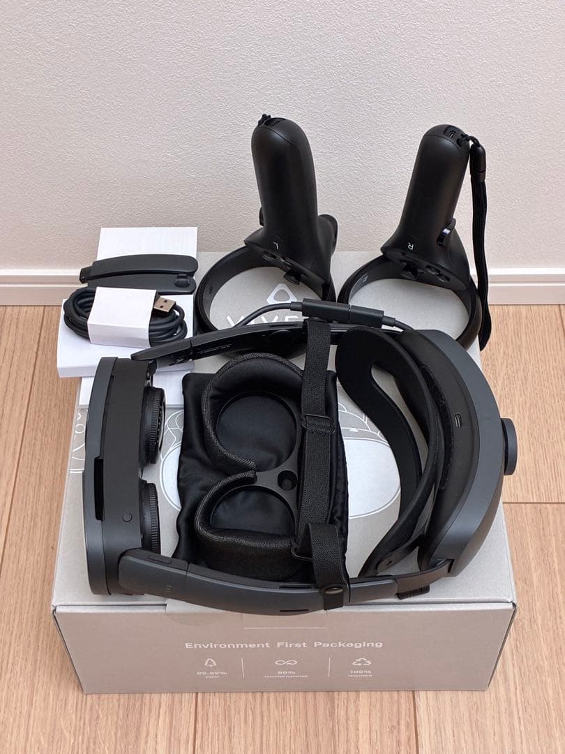 HTC VIVE XR Elite VRヘッドセット ほぼ新品
