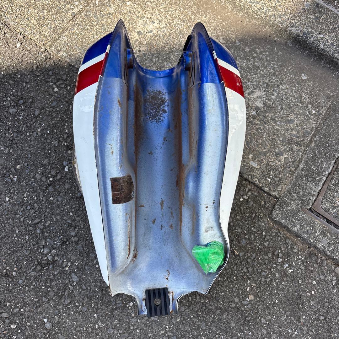 ftr223パーツ　タンク