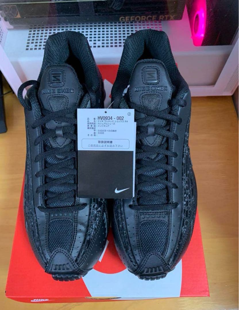 Nike Women's Shox R4 Black Floral ショックス