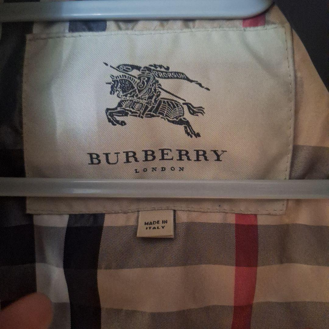 Burberry ネイビー ダウンベスト