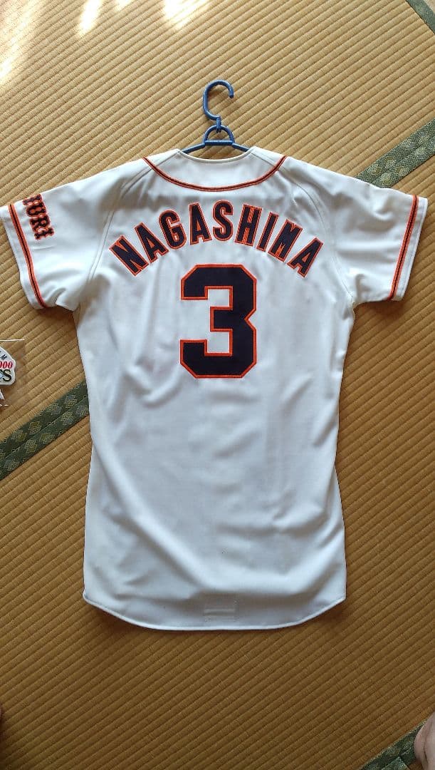 N*e様 読売ジャイヤンツ長嶋茂雄選手 ユニフォーム 3. 2000年優勝記念ワ