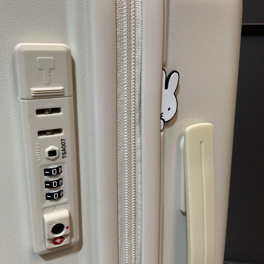 miffy ミッフィーキャリーHAP2249-48 30L 新品 鍵無し