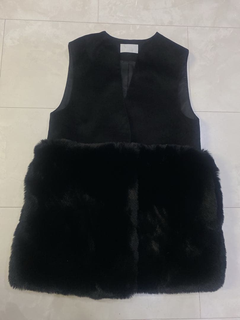 CELFORD セルフォード ☆2024完売裾ファーロングジレ 黒　未使用