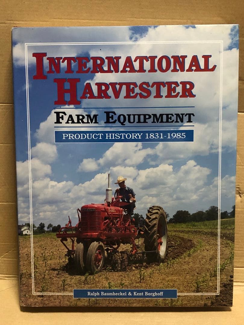洋書 INTERNATIONAL HARVESTER FARM EQUIPMENT