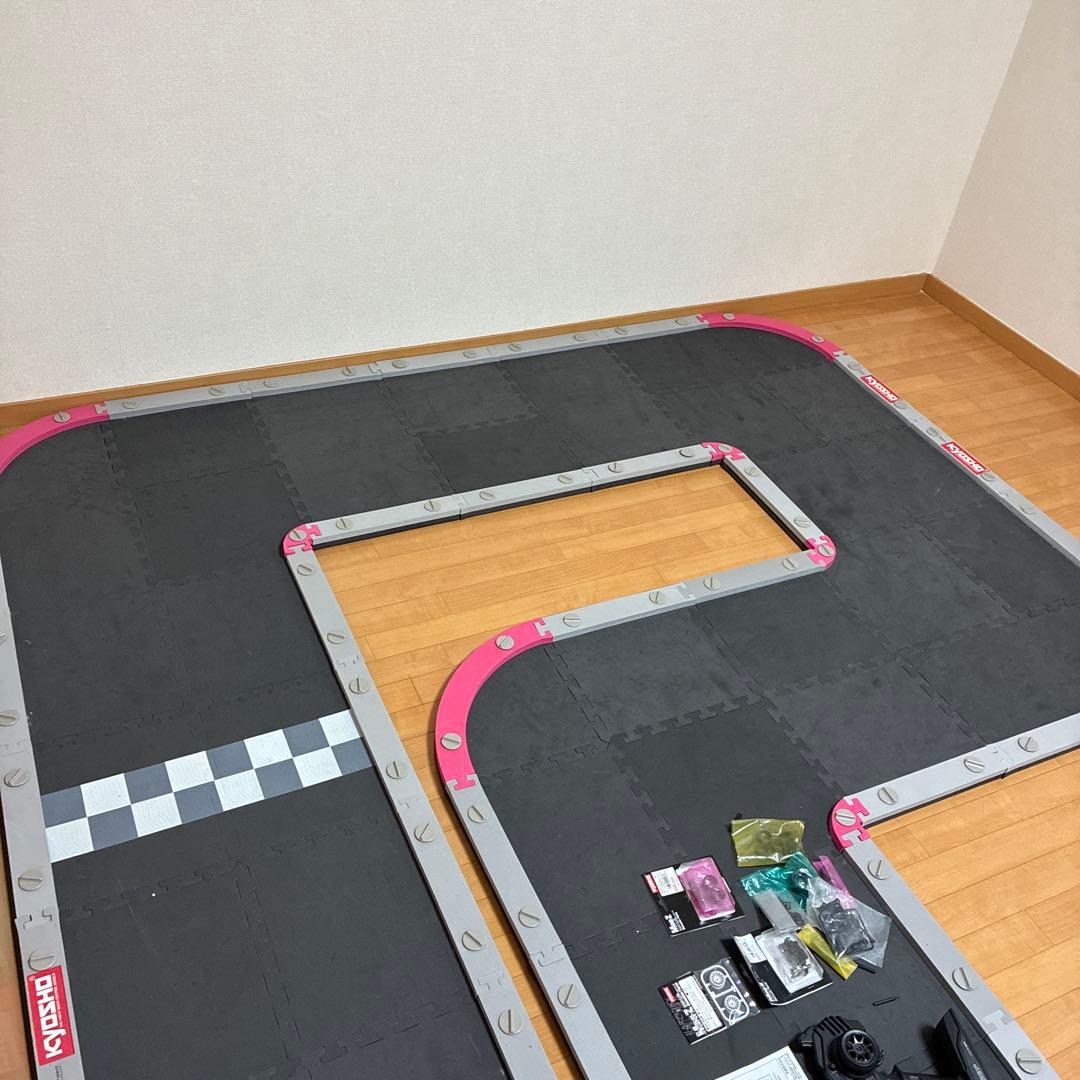 ミニッツ　サーキット ミニッツ awd とRWDセット