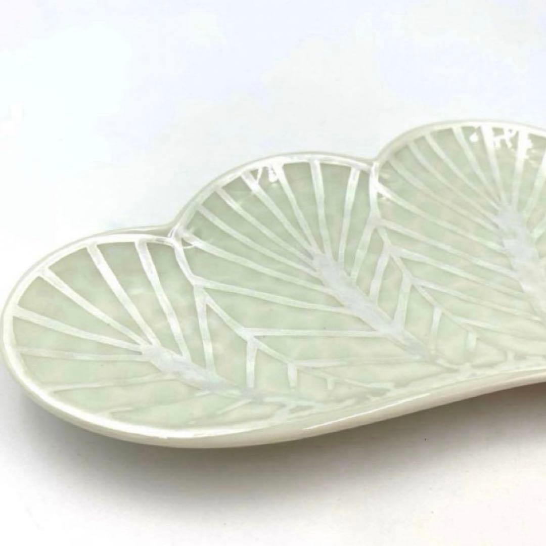 【新品】【大人気】有田焼幸楽窯　錦銀松葉形前菜皿3枚セット　縁起物