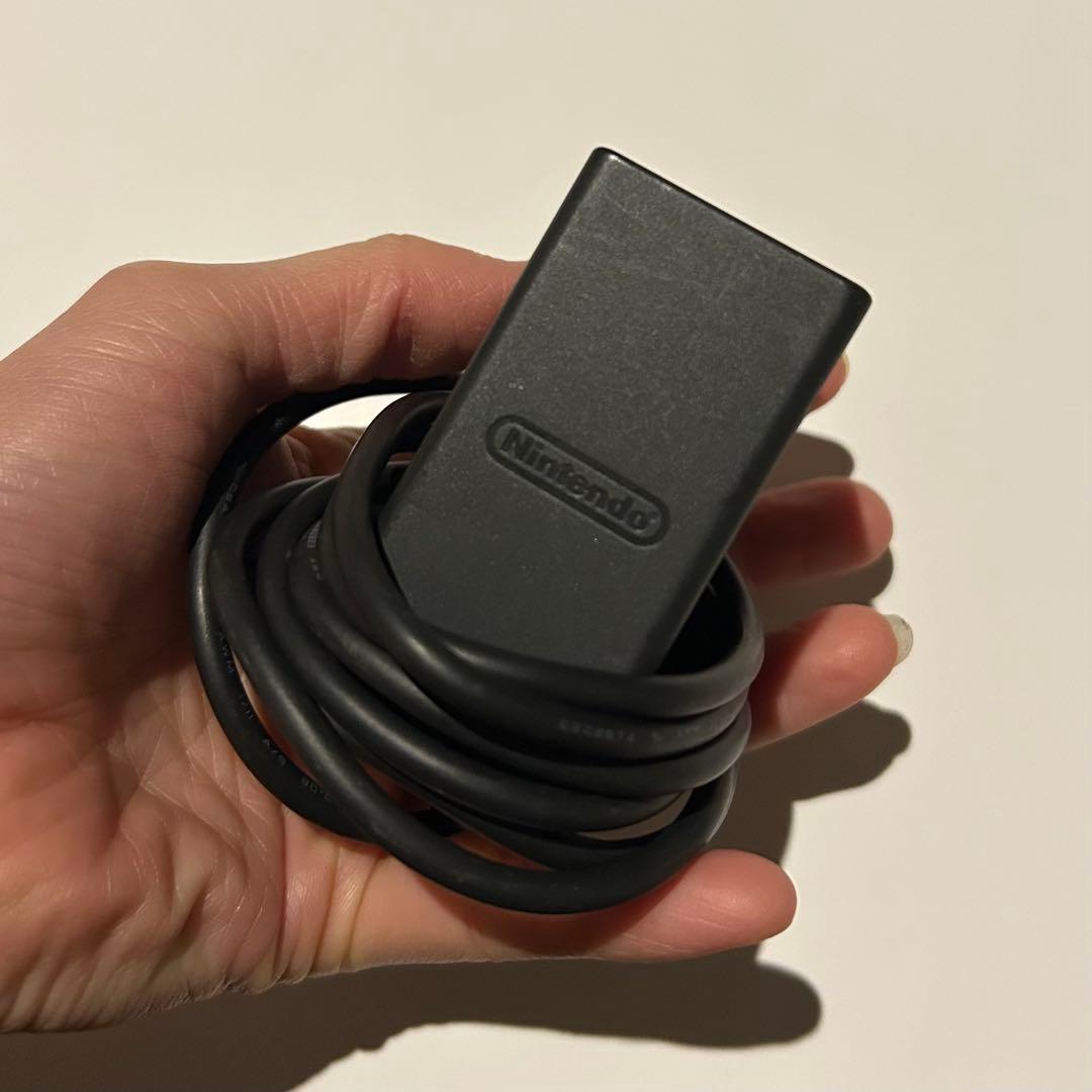 Nintendo Switchライト　ターコイズ　本体　箱あり　充電ケーブルあり