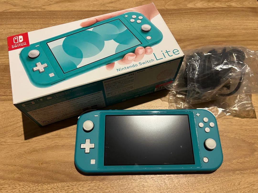Nintendo Switchライト　ターコイズ　本体　箱あり　充電ケーブルあり