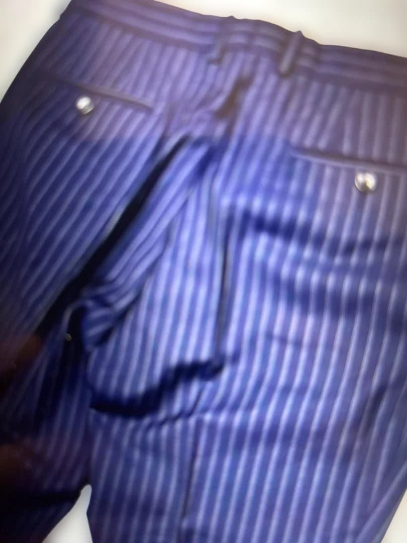 GUCCI スーツ セットアップ ストライプ 2B 裏地ロゴ柄 ネイビー 50R