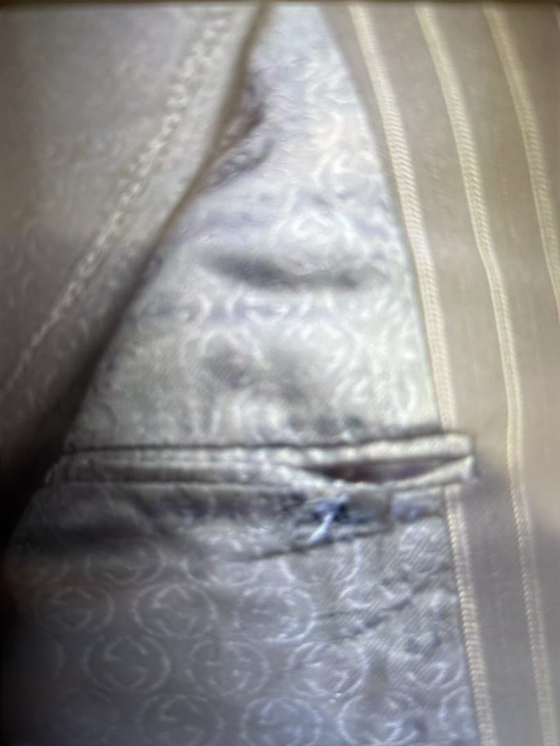 GUCCI スーツ セットアップ ストライプ 2B 裏地ロゴ柄 ネイビー 50R