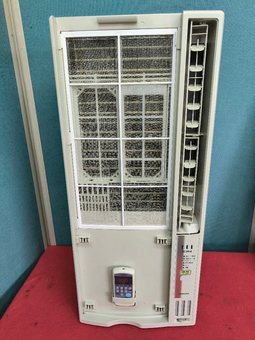 21年製　コロナ窓用エアコンReLaLa　8畳まで　CW-FA1821