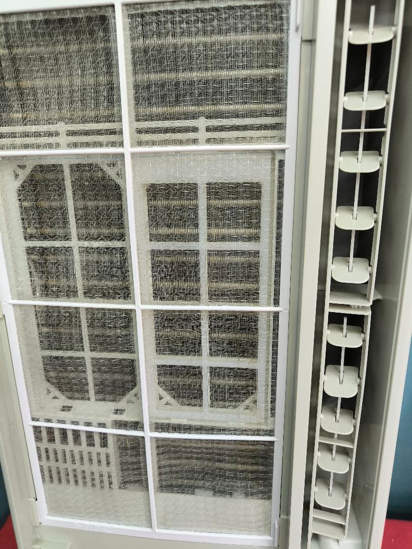 21年製　コロナ窓用エアコンReLaLa　8畳まで　CW-FA1821