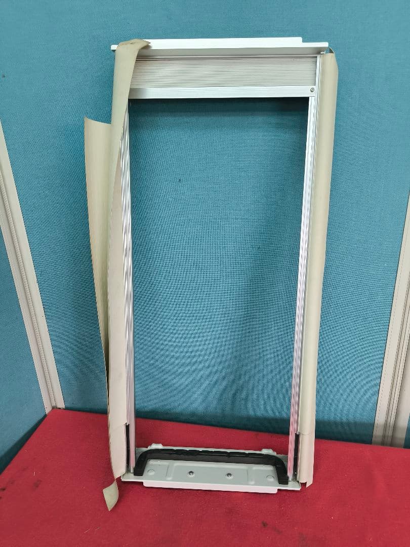 21年製　コロナ窓用エアコンReLaLa　8畳まで　CW-FA1821