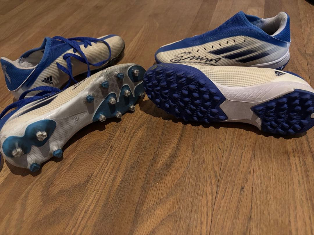 イニエスタサイン入り！！サッカー スパイク&トレシュー　青白　21cm 2足