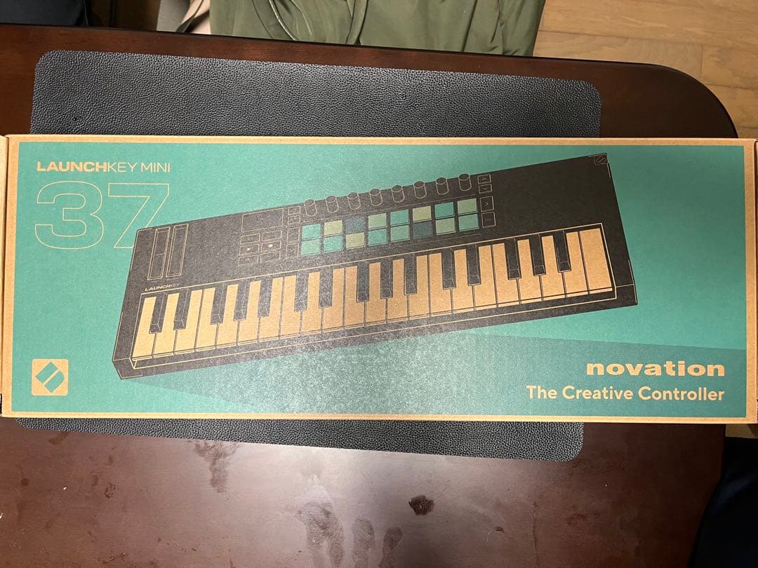Novation Launchkey Mini 37 MIDIキーボード