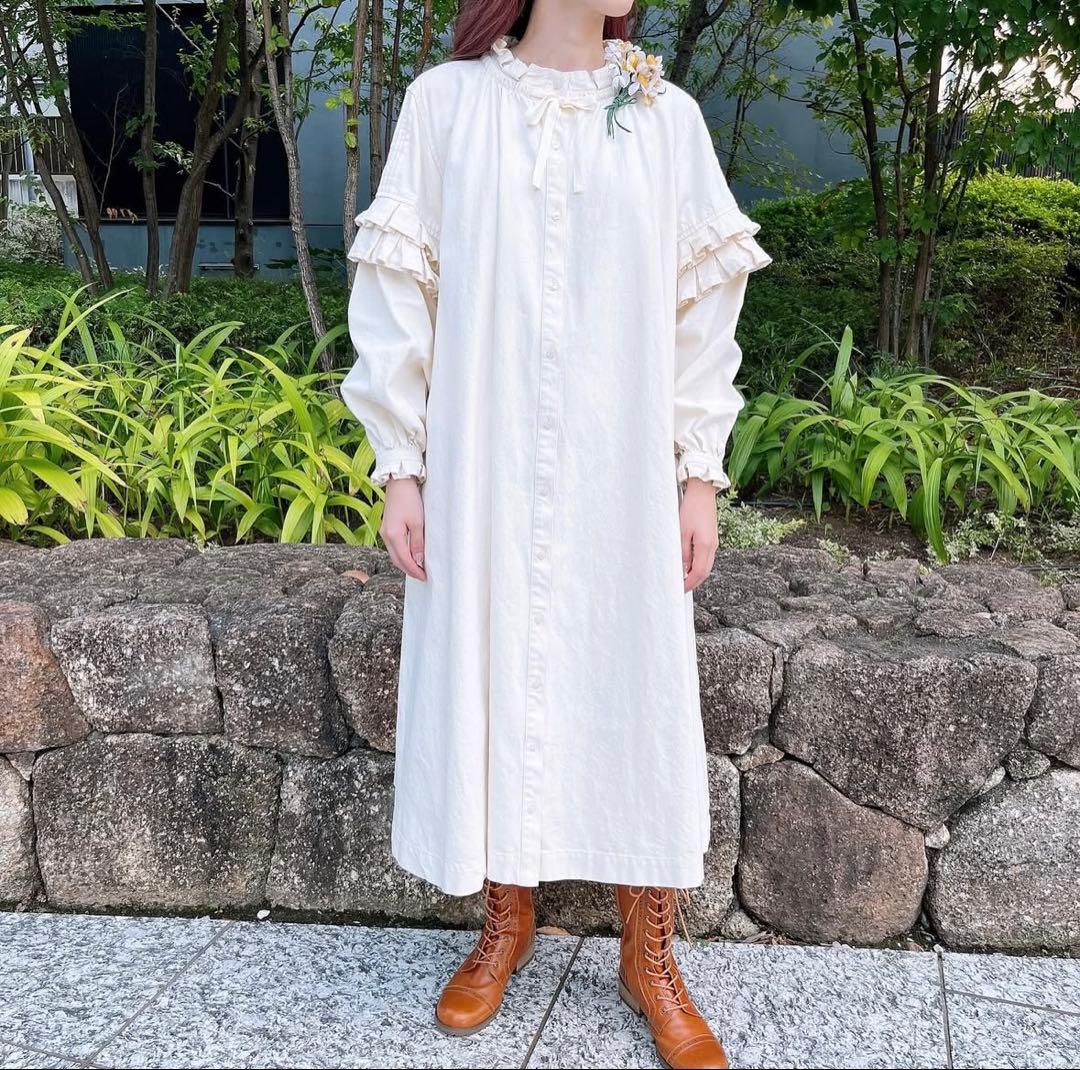 ピンクハウス　タック使いデニムワンピース