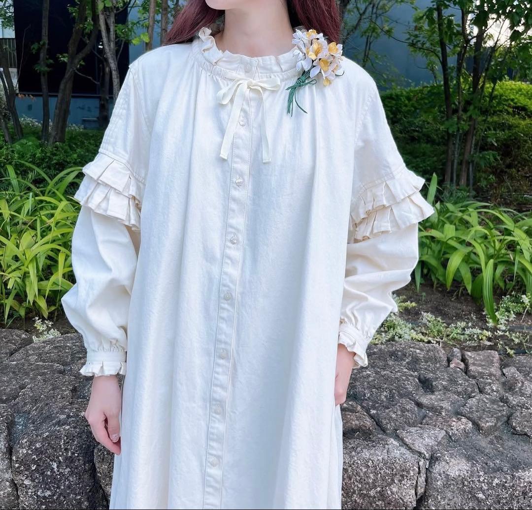 ピンクハウス　タック使いデニムワンピース