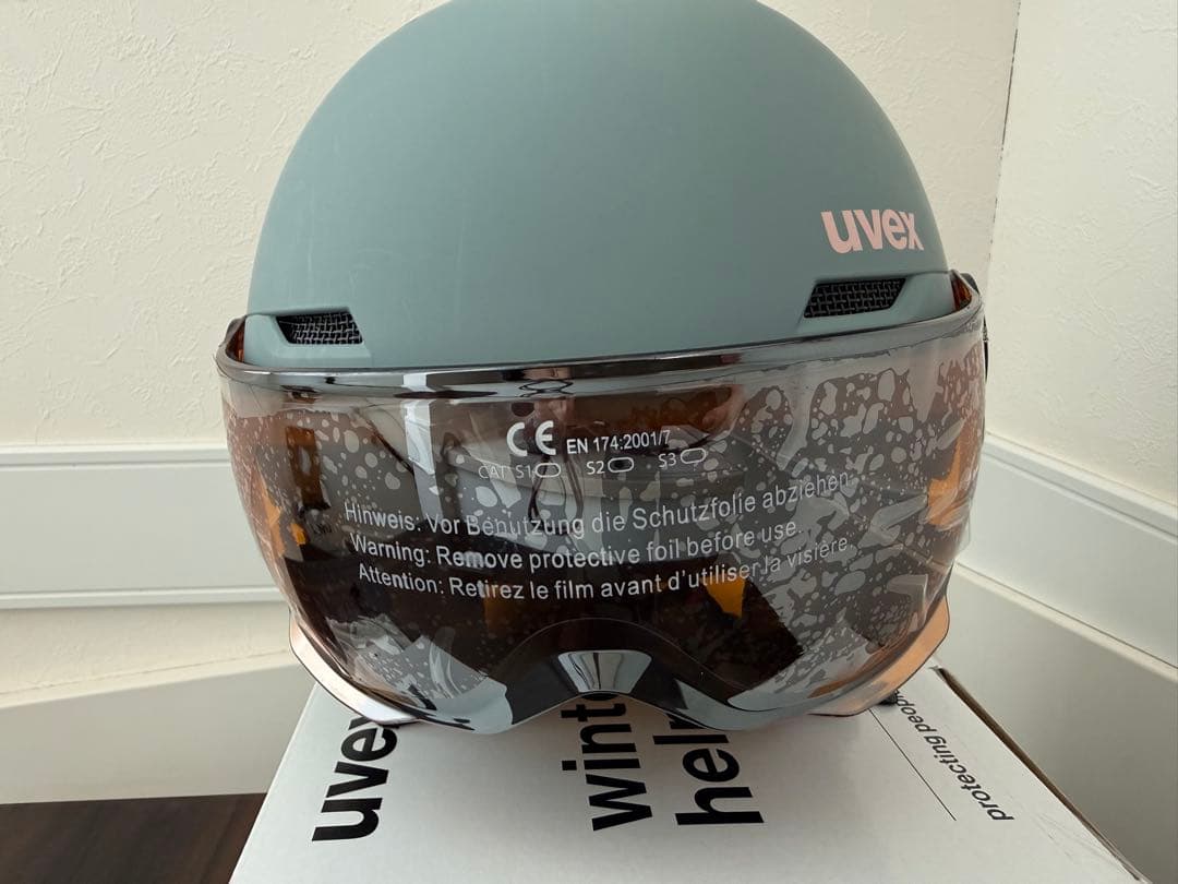 UVEX 54-58 M ウベックス スキー スノーボード ヘルメット バイザー