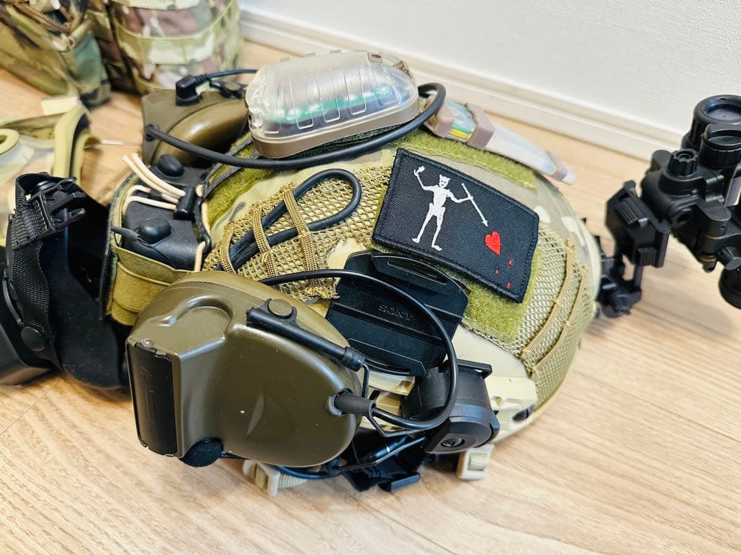 サバゲー装備　ヘルメットベルト　プレートキャリア　おまけ付きセット