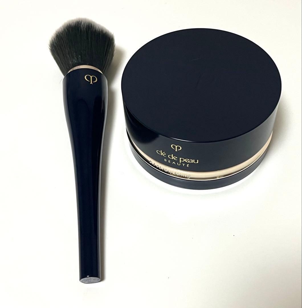 クレ・ド・ポーボーテ プードルトランスパラントn M 1 ライト　パンソー付き