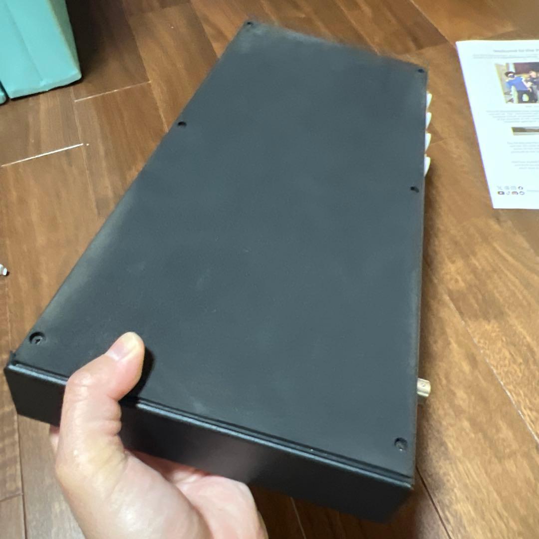 hitBOX アーケードコントローラー ホワイト/レッド ケーブル予備2つ付き