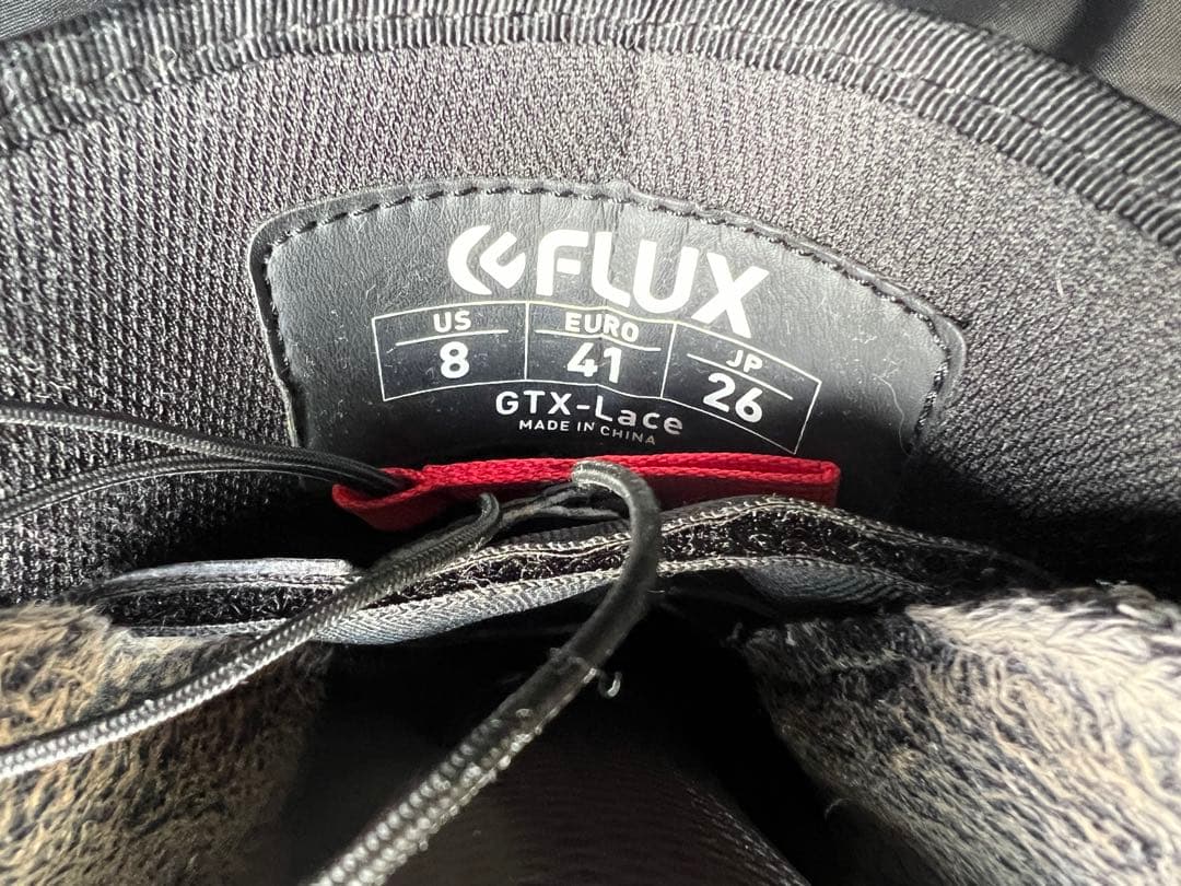 26.0 FLUX GTX LASE スノーボードブーツ ブラック/グリーン