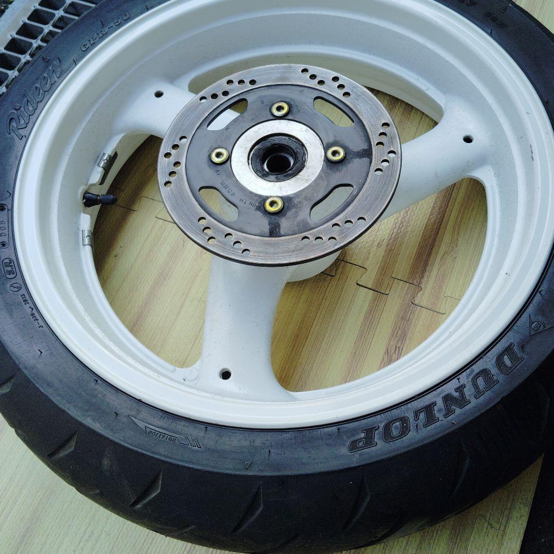 【絶品】SUZUKI RGV250Γ VJ22A リヤホイール