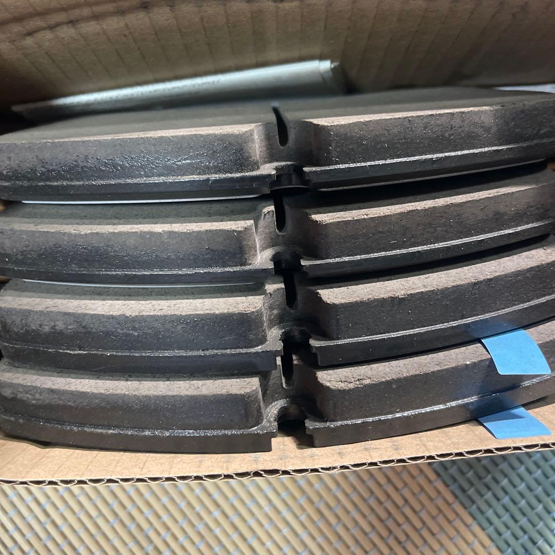 ディフェンダー90/110 純正ブレーキパッド、ハーネスセット