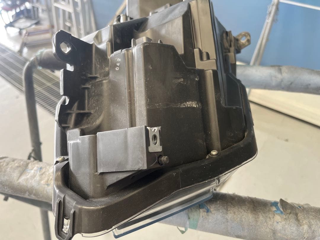 【値下げ】ホンダ　ヴェゼル　右ヘッドライト