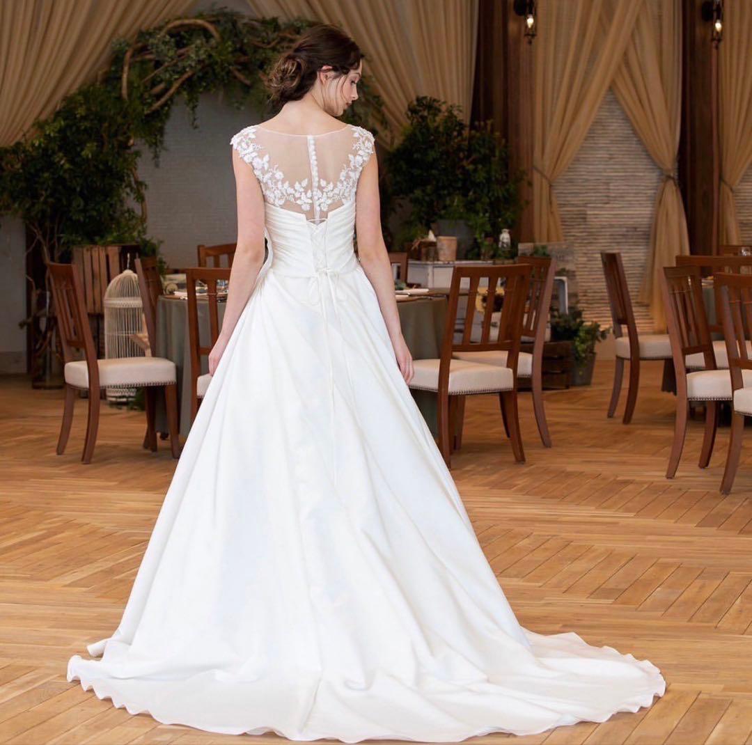 【ラッキー】ウェディングドレス　Aライン　2WAYタイプ